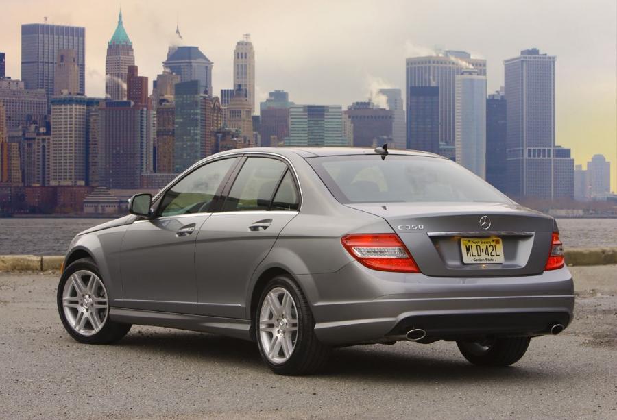  Mercedes-Benz C-Class 2007 года  (US) (фото 35 из 63)